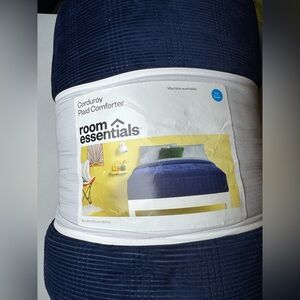 Room Essentials Corduroy Comforter - machine washable -88x 92
